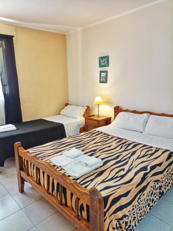 Hotel Hosteria Valle Azul à Villa Del Dique Extérieur photo